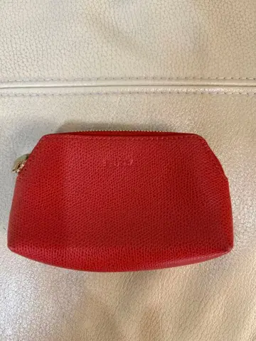 정품 FURLA 가죽 파우치 골드 지퍼 달린 귀여운