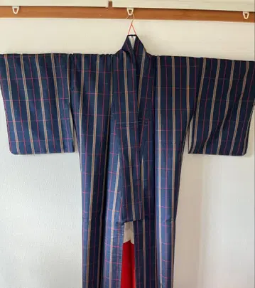 오시마 명주 기모노 세로 줄무늬