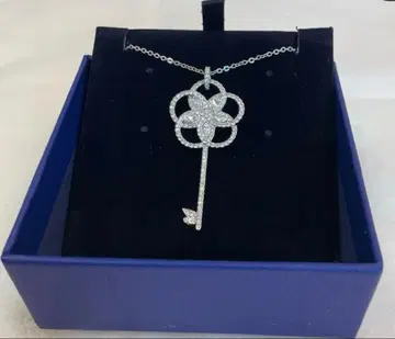 스와로브스키 롱 목걸이 Balthazar 펜던트