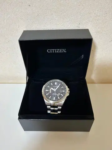 미사용 새상품 CITIZEN 시티즌 손목시계 에코 드라이브 전파 시계
