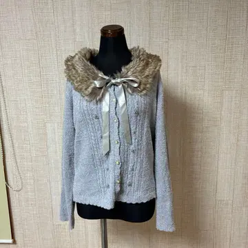 [ 새상품 미사용 ] 엑시즈팜 가디건