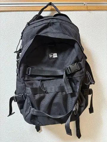 블랙 백팩 뉴에라