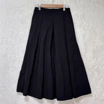 턱 플레어 스커트 블랙 백 밴딩 롱 기장 나일론 무지 심플
