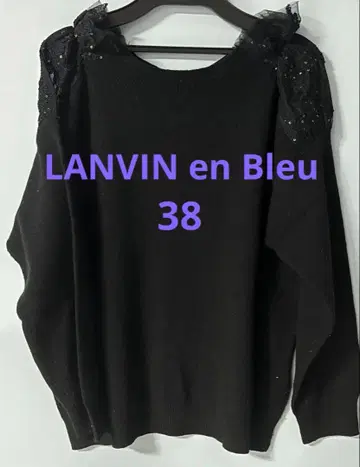 레이스 장식 블랙 니트 스웨터