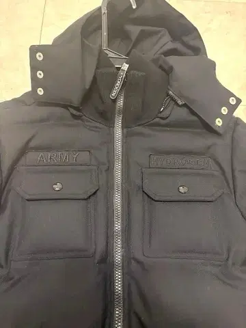 HYDROGEN 다운 자켓 블랙 ARM 로고 포함