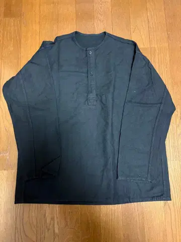 러시아군 슬리핑 셔츠 데드스탁 블랙 염색 헨리넥 70S