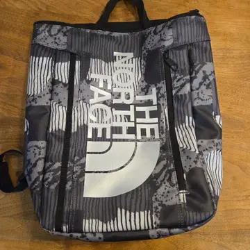 THE NORTH FACE 카모 패턴 백팩