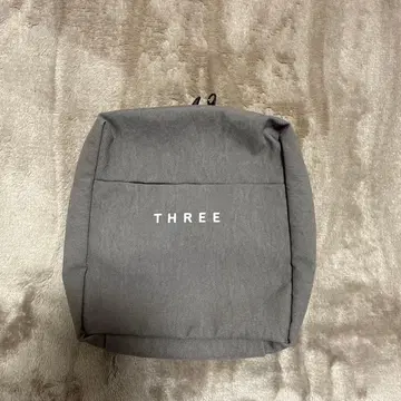 THREE 그레이 화장품 파우치