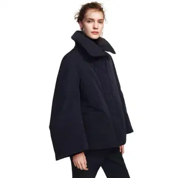 새상품급 유니클로 질 샌더 하이브리드 다운 네이비 S 사이즈