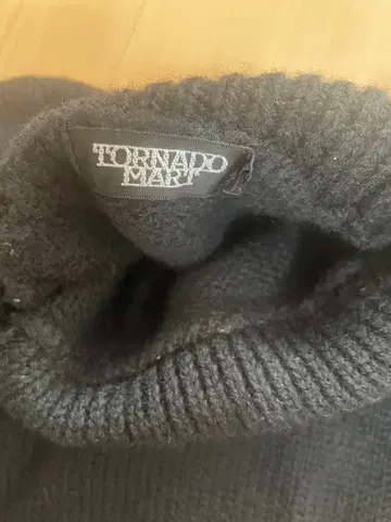 TORNADO MART 터틀넥 스웨터