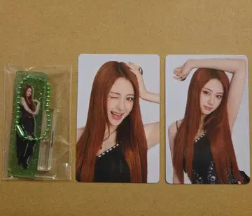 LE SSERAFIM 윤진 아크릴 키링&포토 카드 세트