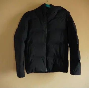 UNIQLO 심리스 다운 자켓 M