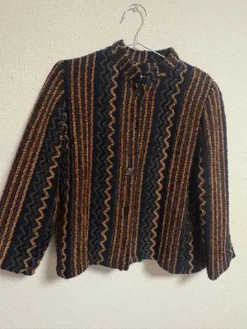 빈티지 구제 의류 지그재그 무늬 노카라 자켓