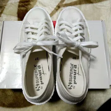 SUPERGA 화이트 스니커즈 23.5cm