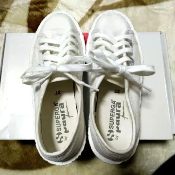 SUPERGA 화이트 스니커즈 23.5cm