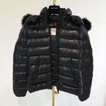 Moncler 블랙 DATYFUR 00 퍼 후드