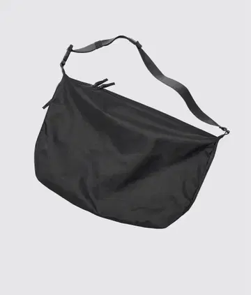 UNIQLO U 메신저 백 블랙