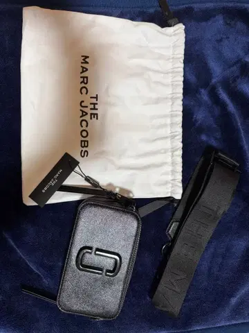 MARC JACOBS 스냅샷 카메라백