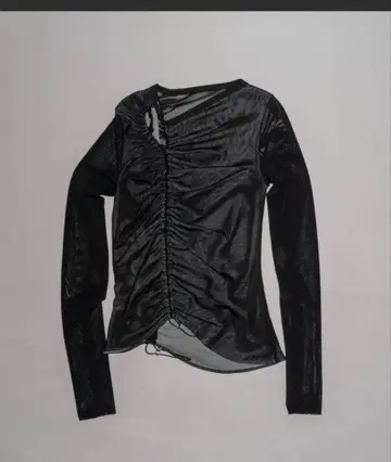 MAISON SPECIAL 블랙 긴팔 상의 개더 포함