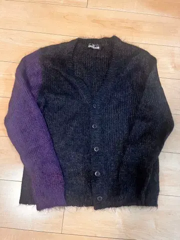 안티클래스 모헤어 니트 바이컬러 가디건 블랙과 보라색 커트 코베인