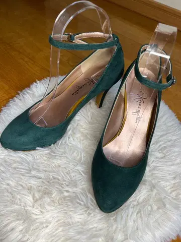 [ 새상품급 ] 긴자 카네마츠 그린 스웨이드 앵클 스트랩 펌프스