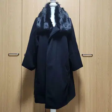 [ 블랙 퍼 후드 판초 케이프 코트 ] 익명 배송