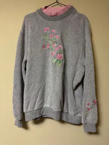 Bon Worth 해외 구제 의류 꽃 자수 맨투맨 그레이
