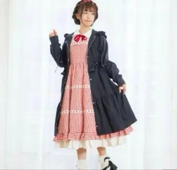 미나카타 유이 씨 시마무라 콜라보 네이비 프릴 달린 롱 마운틴 후드티