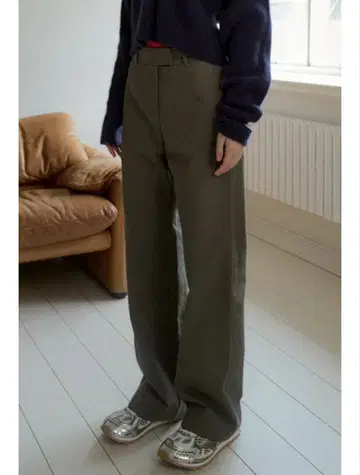 overdue flair COTTON STRAIGHT PANTS_카키