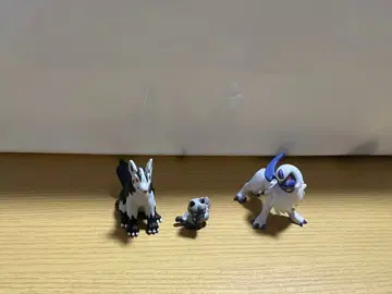 포켓몬 피규어 입체도감 포치에나 그라에나 앱솔