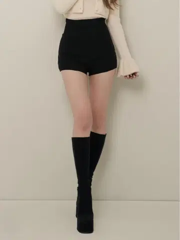 Darich 미 실루엣 숏팬츠