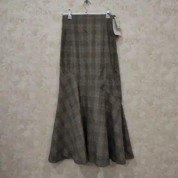 [ 새상품 ] 셀포드 체크 무늬 플레어 롱 스커트