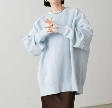 [ LARUTA ] 절개 디자인 BIG 맨투맨