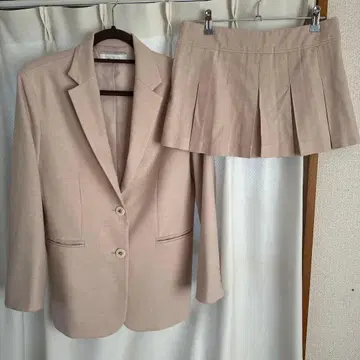 the Virgins 셋업 자켓 플리츠 스커트