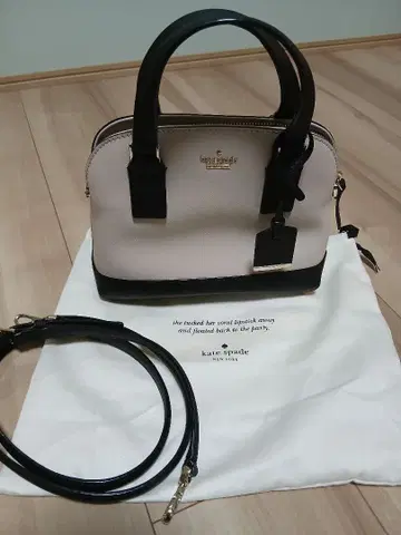 새상품급 미사용 kate spade 숄더백 베이지/블랙