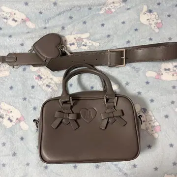 pium 하트 파우치 포함 미니 리본 보스턴 백