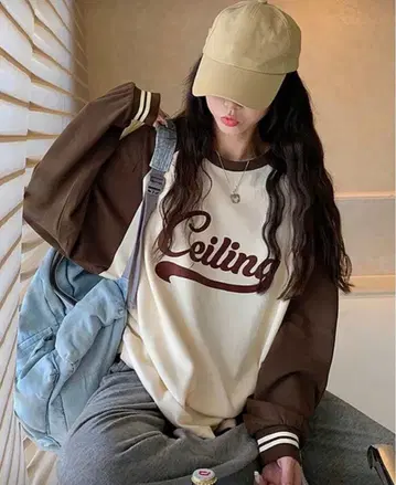 Ceiling 로고 긴팔T셔츠 브라운/화이트