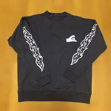 Quiksilver 블랙 긴팔 트레이닝복