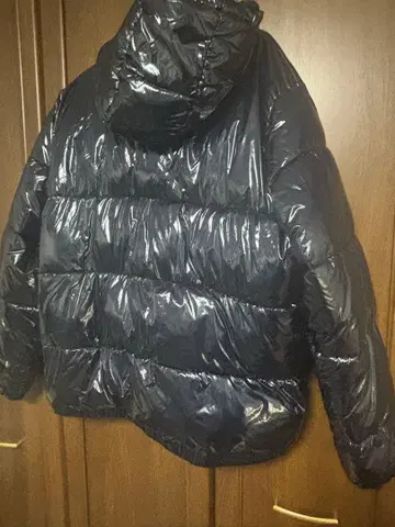 ZARA 블랙 다운 자켓 L 사이즈