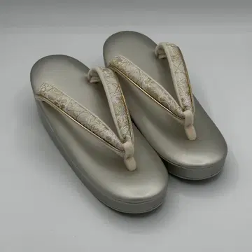 [일본제] 포멀 조리 특가 은색 바탕 일본 의류 예복 M 사이즈