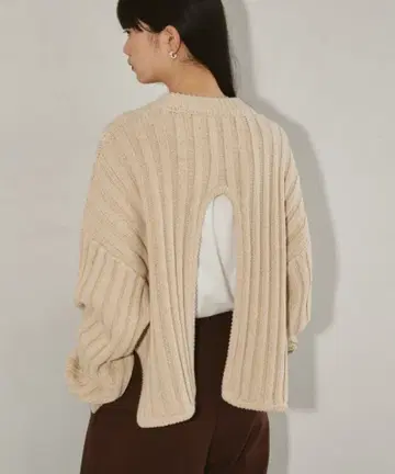 새상품급 todayful 백 슬릿 리브 니트