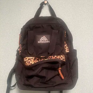 GREGORY 블랙 레오파드 무늬 백팩