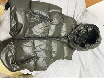 DUVETICA 올리브 그린 다운 베스트