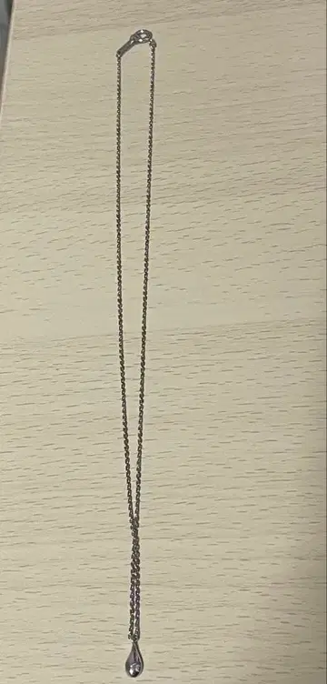 실버 드롭형 펜던트 목걸이