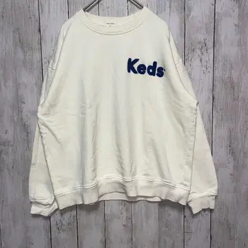 Keds MIKI STUDIO 자수 로고 화이트 맨투맨