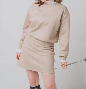 루나 골프 A라인 베이지 스커트