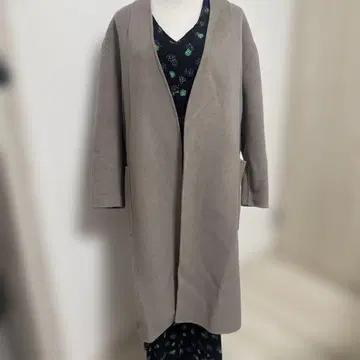 유나이티드 애로우즈 노카라 롱 코트