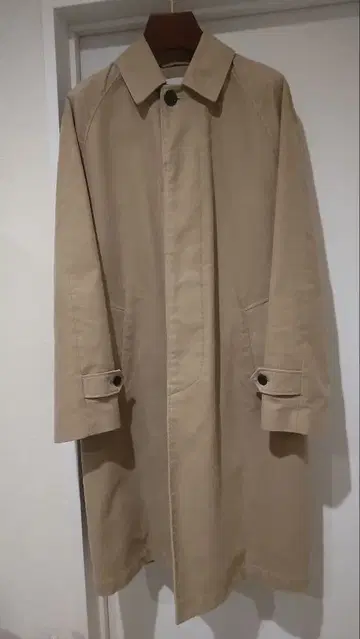 투모로우랜드 베이지 스텐카라 코트