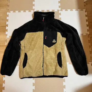 CHUMS 보아 플리스 자켓 블랙/베이지