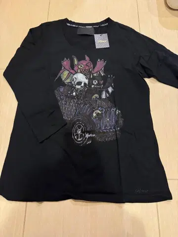 [ 미사용 새상품 ] Roen 블랙 긴팔 티셔츠